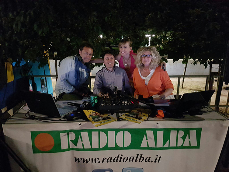 Ilaria live
